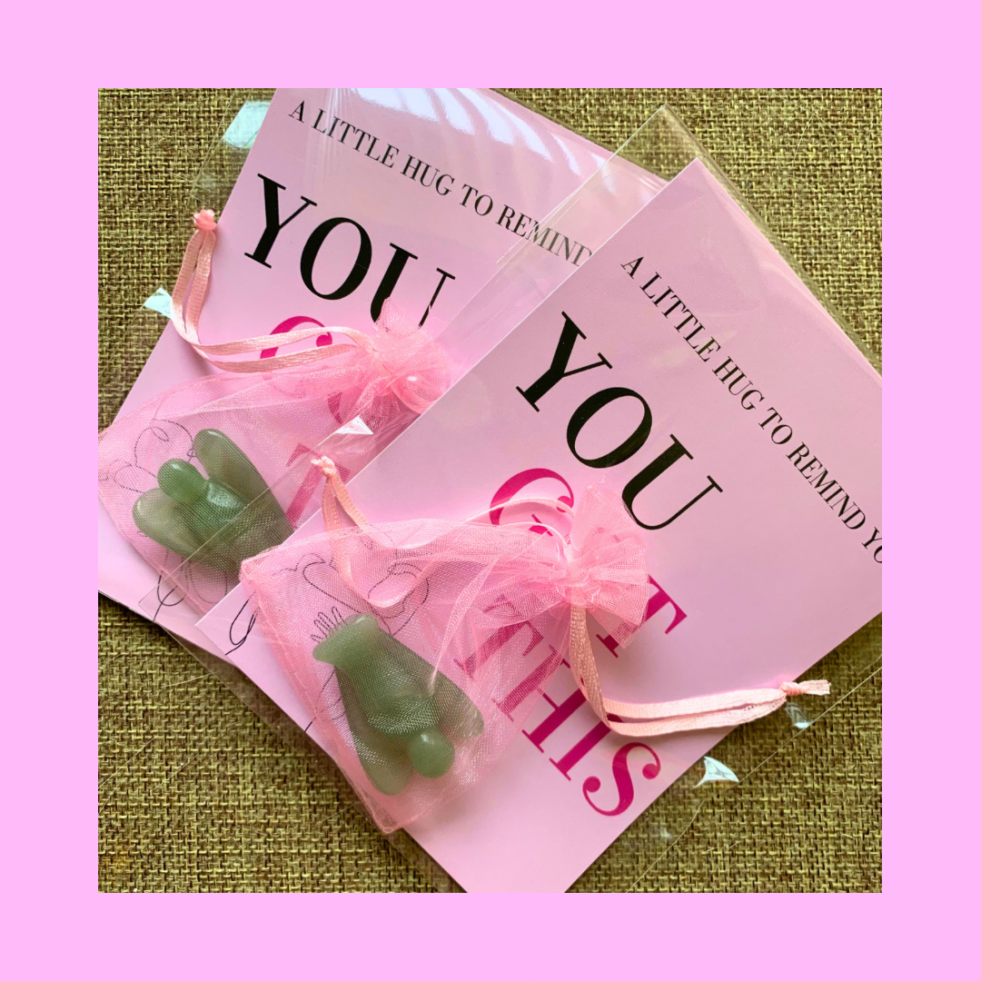 A little hug to remind you, you got this kaart & geluks amulet